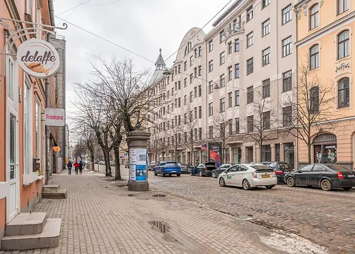 Location In With Wifi Apartment *